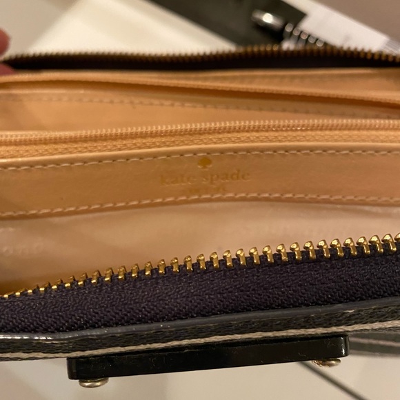 Kate Spade Navy Blue/White stripe wallet - Picture 6 of 7